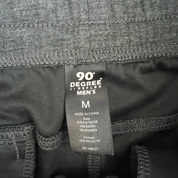 90 Degree by reflex Men's Gray Shorts - Picture 4 of 6